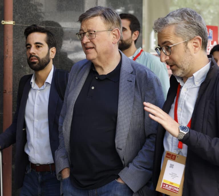 Lambán y Page plantan a Sánchez por las listas, Puig critica la "soberbia" y Tudanca se dice "indignado"