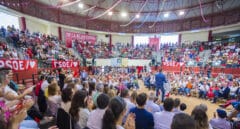 La "jaula de grillos" de los pactos de PP y Vox animan con "prudencia" al PSOE