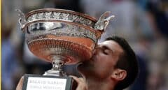 Djokovic vence en París y supera a Nadal como el tenista con más Grand Slams de la historia