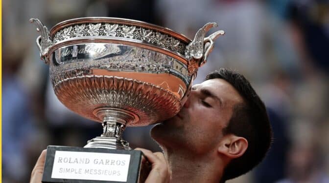 Djokovic vence en París y supera a Nadal como el tenista con más Grand Slams de la historia