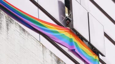El PSOE afea a Feijóo su "hipocresía" con el Orgullo y llama a defender los derechos LGTBI de la "amenaza PP-Vox"