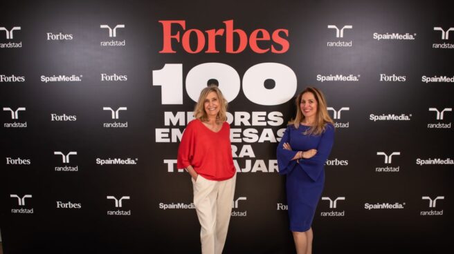 Representantes de GXO durante la gala de Forbes