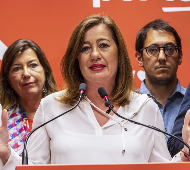 Sánchez da salida a Armengol y Puente y tendrá que decidir sobre Calvo y Ábalos