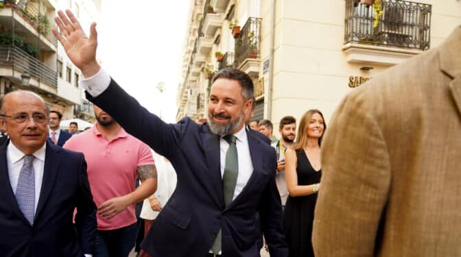 Vox avista nuevas elecciones tras condicionar Junts y ERC la investidura de Sánchez al referéndum