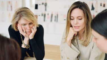 Angelina Jolie se apunta al auge de lo 'vintage': ¿conciencia eco o negocio redondo?