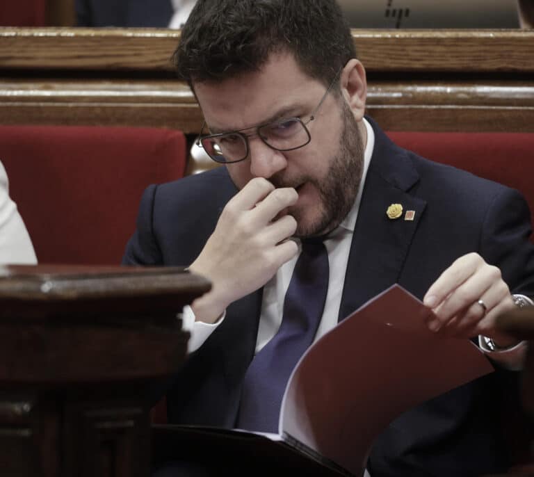 PSC y Junts avisan a Aragonès que el cambio de consejeros no servirá para agotar legislatura