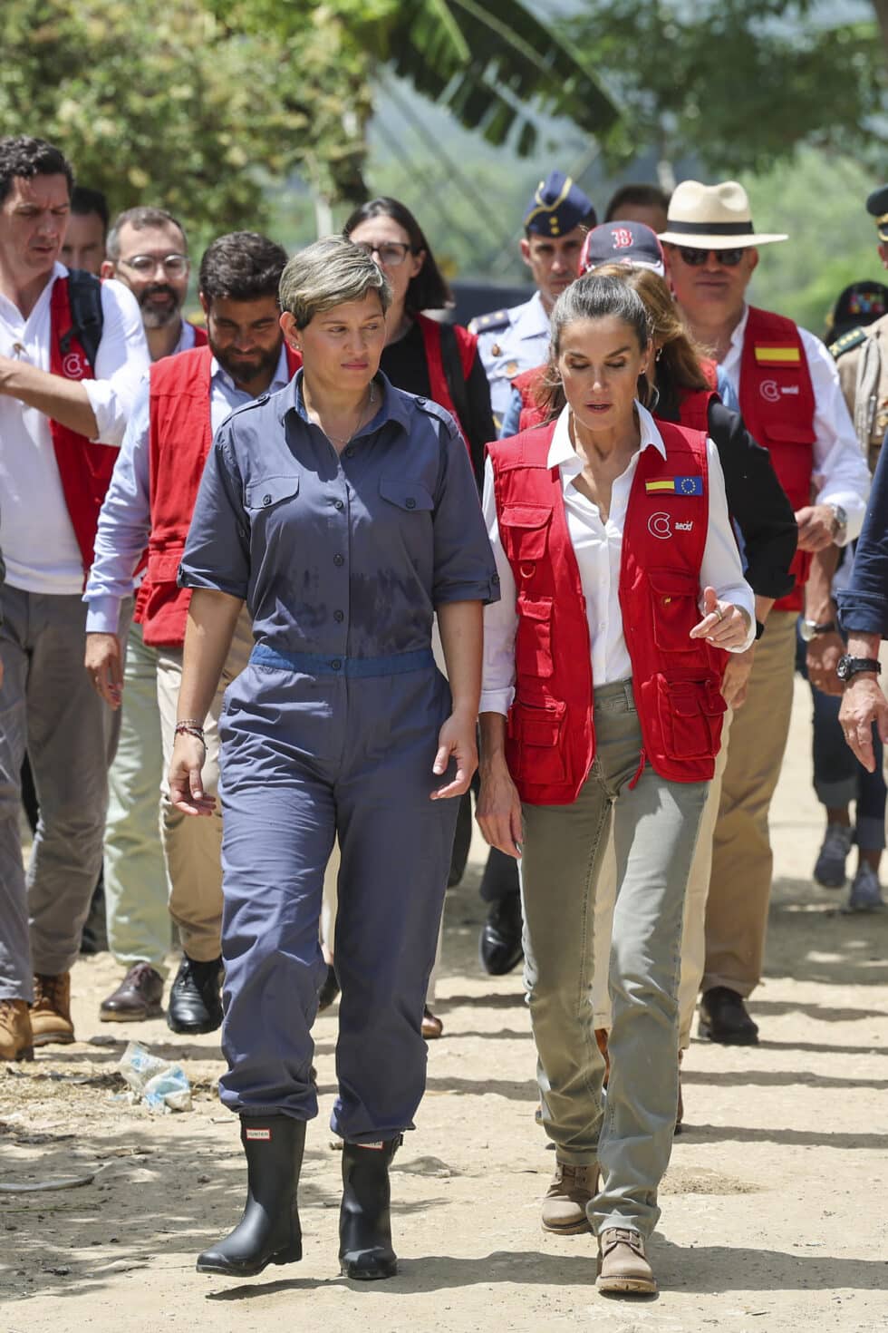 La reina ha estado en todo momento acompañada por la Primera Dama de Colombia, a la que conoció en el viaje de Gustavo Petro a España hace solo unos meses