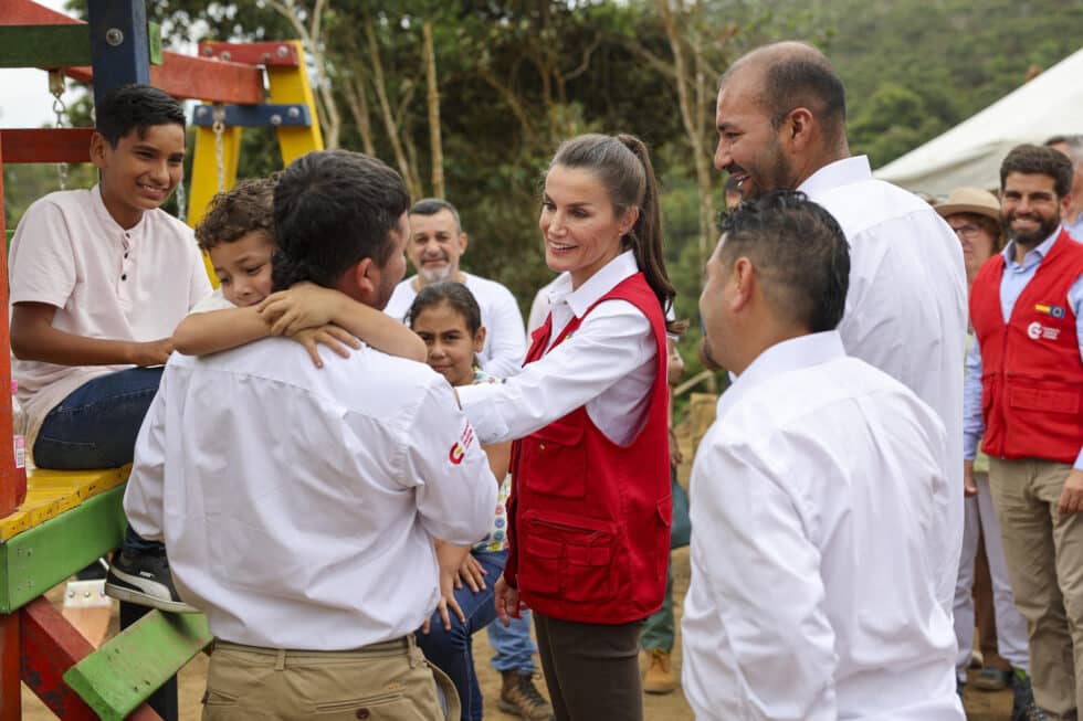 La reina Letizia visita la finca cafetera de ECOMÚN-CECOESPE, este martes en Cali