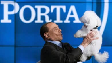 Berlusconi, el político que entraba en los hogares de la gente
