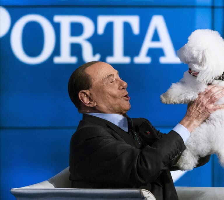 Berlusconi, el político que entraba en los hogares de la gente