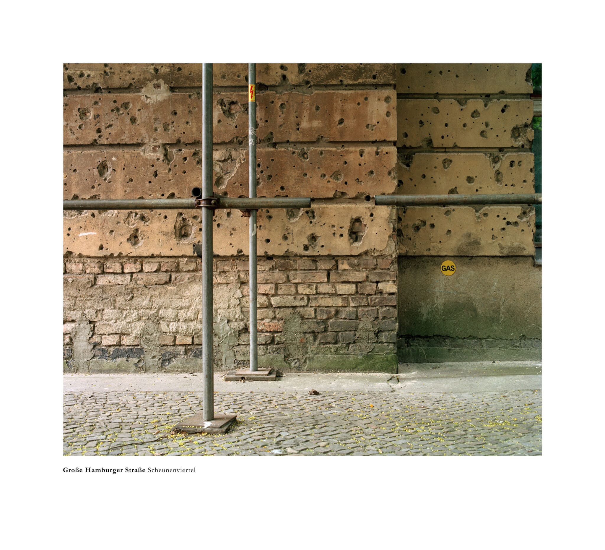 'Memoriales'. Grosse Hamburger Strasse, Scheunenviertel, Berlín, 2005. © Bleda y Rosa, VEGAP, Madrid, 2023