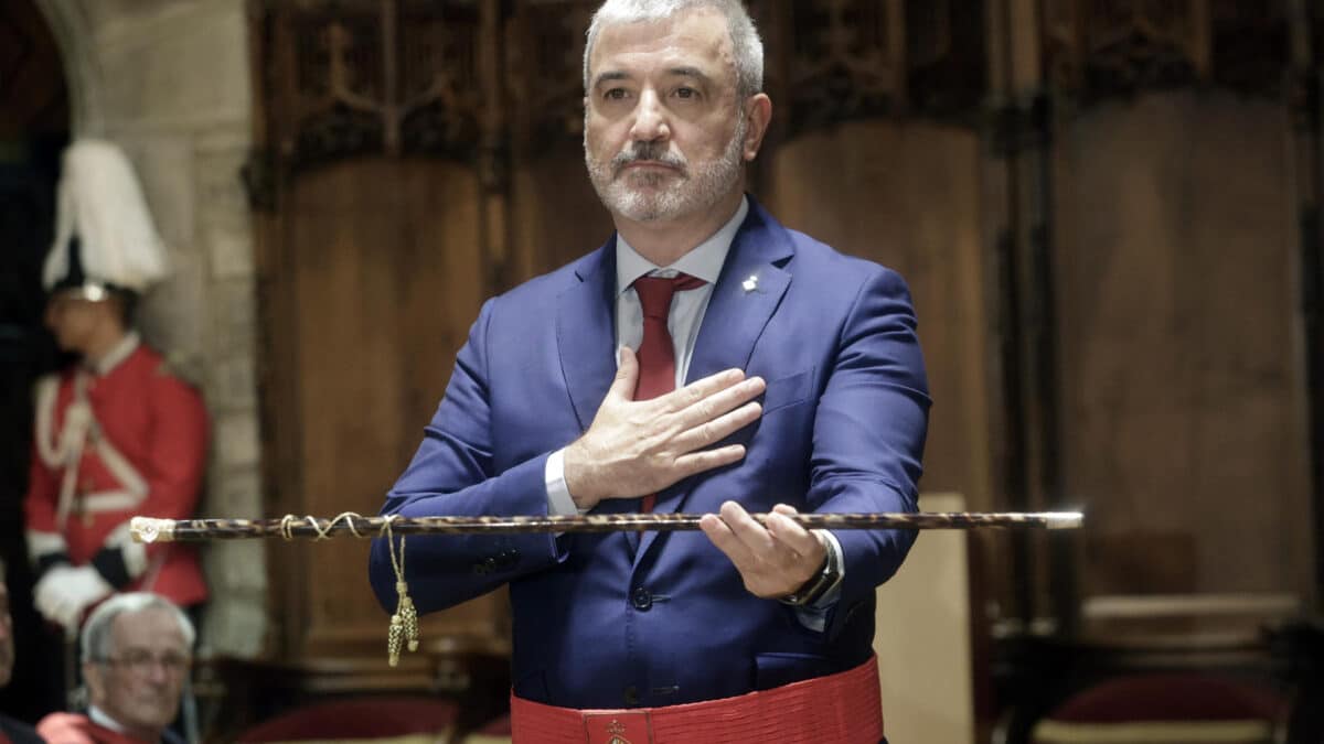 El socialista Jaume Collboni con el bastón de mando