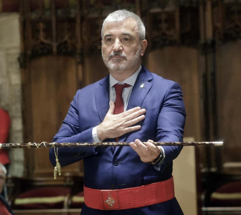 Collboni es investido alcalde de Barcelona con los votos de Comunes y PP
