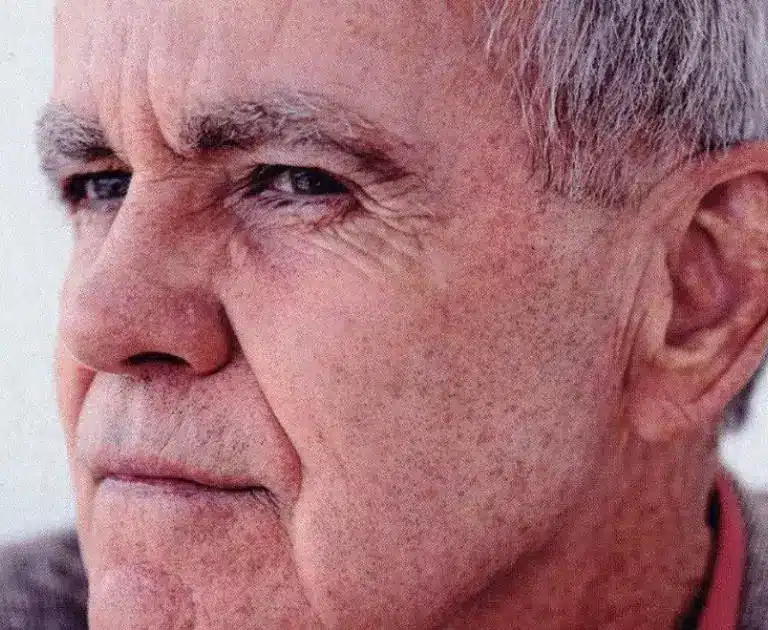 Muere Cormac McCarthy, narrador del lado oscuro de la condición humana
