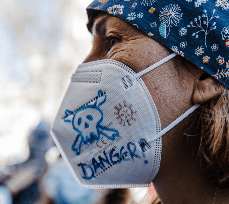 ¿Cuándo dejarán de ser obligatorias las mascarillas en los centros sanitarios?