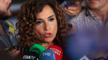 El PSOE sale en tromba contra Feijóo por "engañar" con la violencia de género tras pactar en toda España con Vox