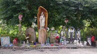 El cementerio de prostitutas y bastardos donde la Iglesia va a pedir perdón cada año