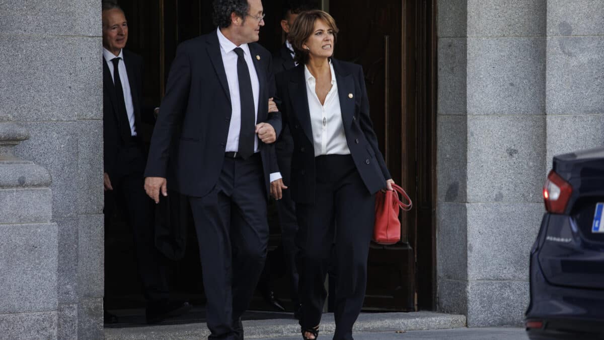 El fiscal General del Estado, Álvaro García Ortiz y la exfiscal general del Estado y nueva fiscal de Sala de la Fiscalía Togada del Tribunal Supremo, Dolores Delgado.