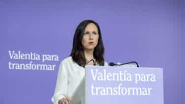 Podemos firma la coalición con Sumar pese al veto a Irene Montero