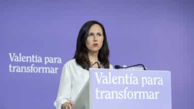 Podemos firma la coalición con Sumar pese al veto a Irene Montero