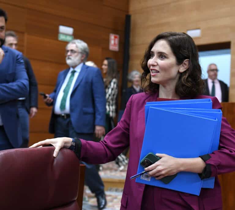 Ayuso ataca a Vox en plena polémica por las negociaciones en Extremadura