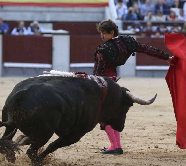 Roca Rey desata la pasión en Las Ventas