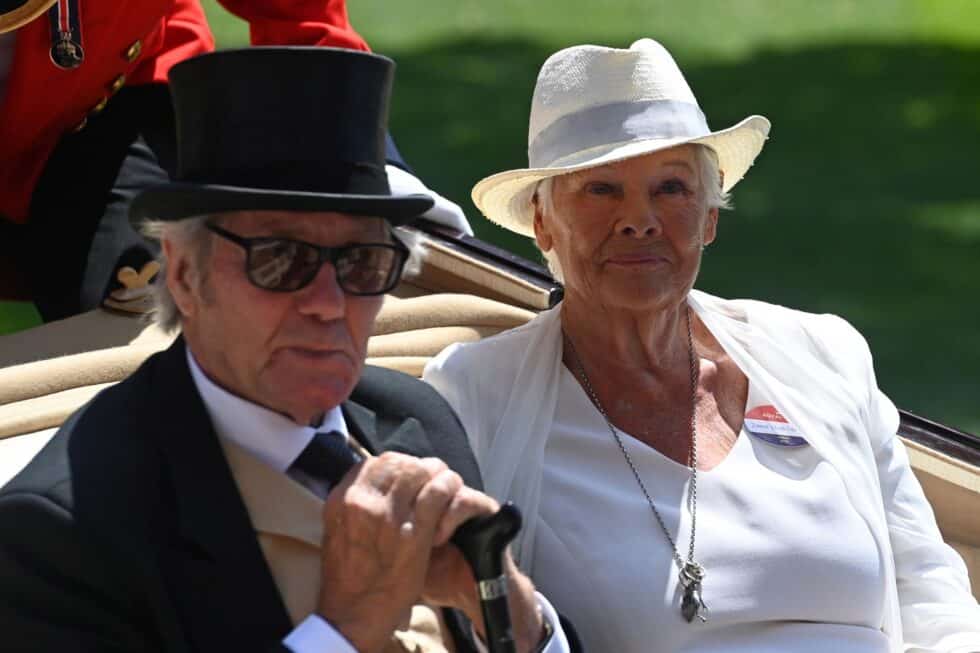 La actriz Judi Dench y su marido, David Mills, en la cuarta jornada de Ascot