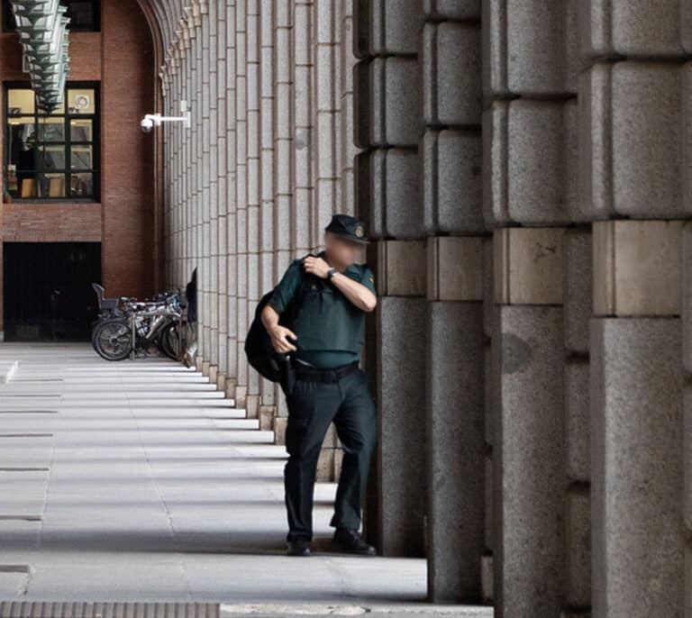 Audio | Un guardia civil, a los vigilantes de Seguridad de Nuevos Ministerios: "Los más débiles sois vosotros"
