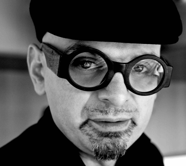 Muere el diseñador gallego José Castro, que vistió a Lady Gaga y Sarah Jessica Parker