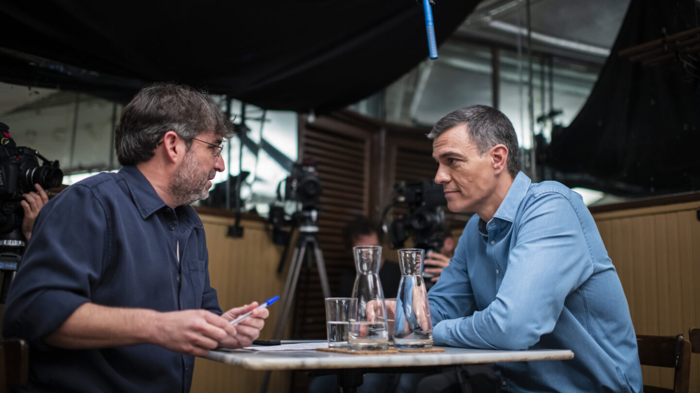 El presidente del Gobierno, Pedro Sánchez, entrevistado por el periodista Jordi Évole en 'Lo de Évole' (La Sexta), en el restaurante Casa Labra de Madrid, el pasado 23 de junio de 2023.
