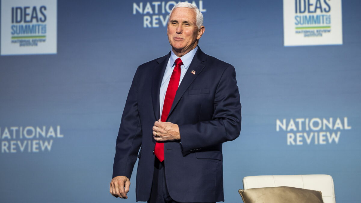 Fotografía de archivo fechada el 31 de mazo de 2023 que muestra al exvicepresidente estadounidense Mike Pence durante un acto en Washington (EE.UU.)