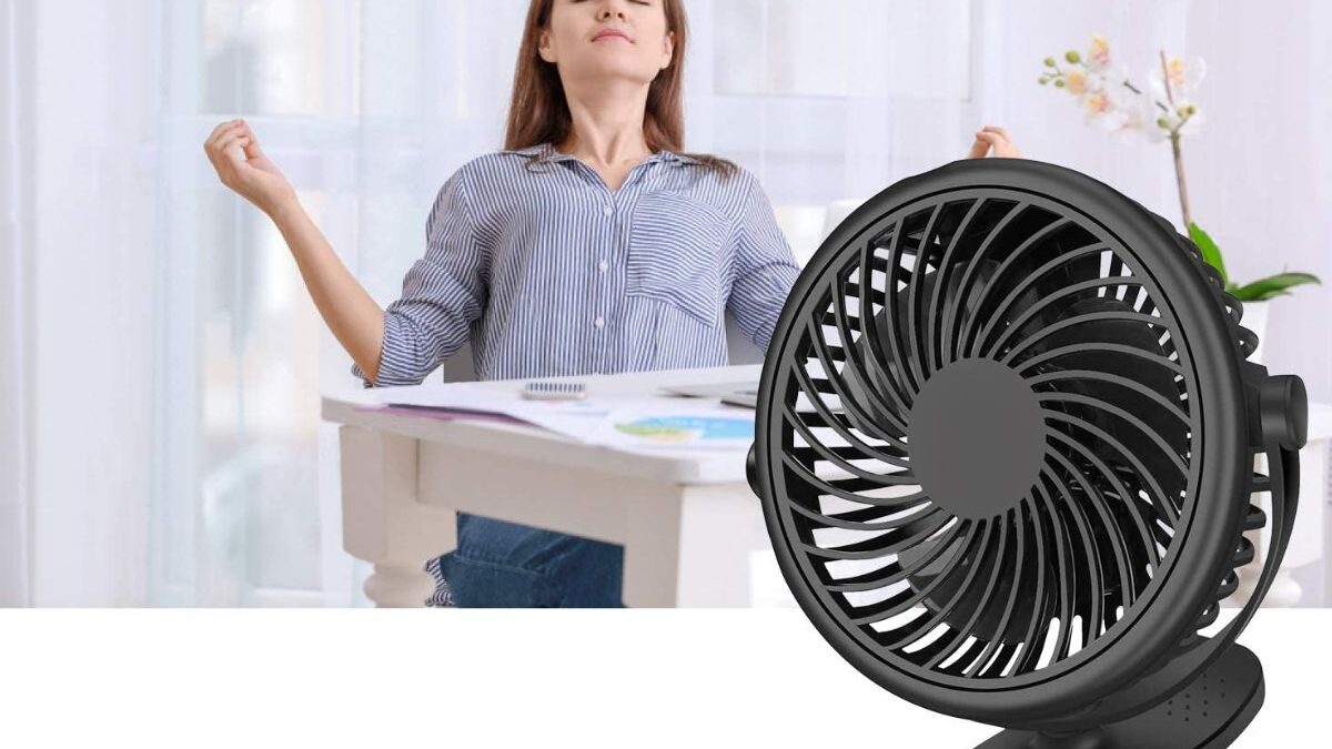 Haz frente al calor allá donde vayas con este ventilador portátil ¡que ahora cuesta menos de 16 euros!