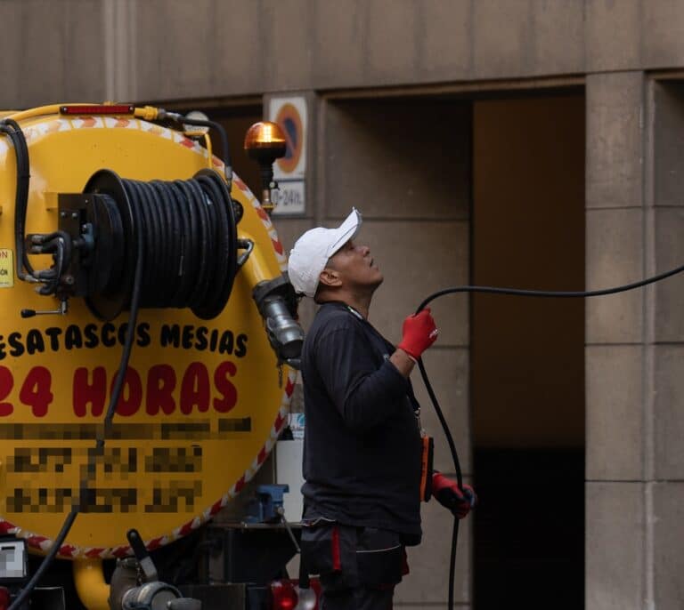 Mayo crea 200.000 empleos y lleva la cifra de trabajadores hasta los 20,8 millones