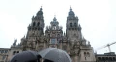La catedral de Santiago recupera tres años después el abrazo al Apóstol, suspendido por la pandemia