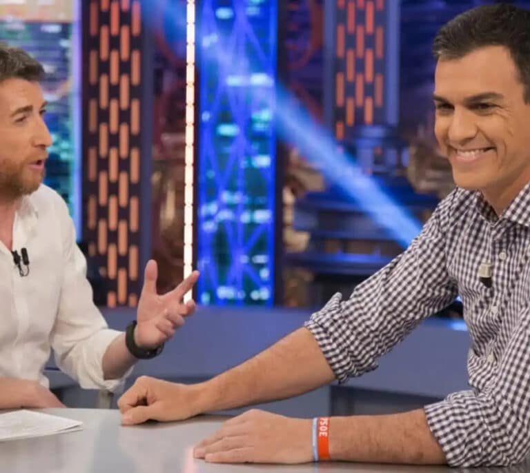 Sánchez se engaña culpando a los medios de su derrota