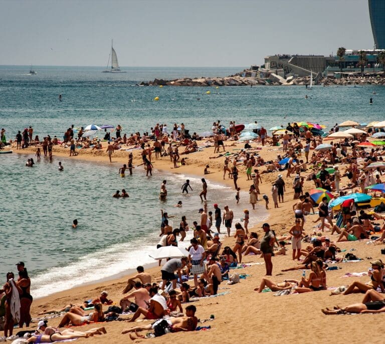 Los extranjeros impulsan el PIB español gastando un 60% más que en 2019