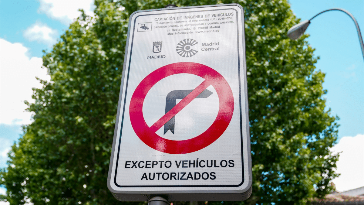 Una norma de circulación del Ayuntamiento de Madrid, cuya infracción supone una multa del Ayuntamiento que se deberá pagar en un periodo de 60 días desde la notificación
