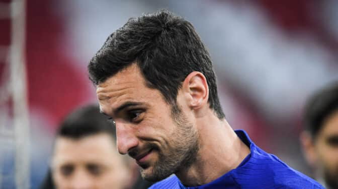 Sergio Rico vuelve a ser sedado y sigue en estado grave en la UCI desde su accidente con un caballo