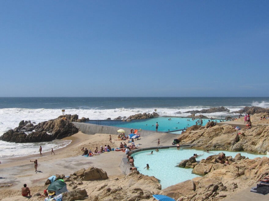 Piscina das Marés de Álvaro de Siza en Matosinhos