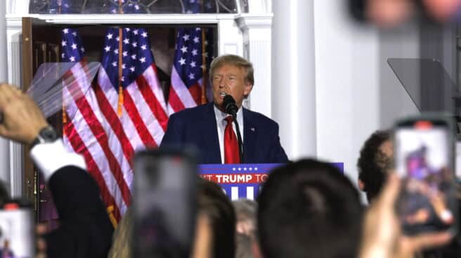 Trump-mitin-acusacion-Biden El ex presidente Donald Trump ante sus seguidores en New Jersey