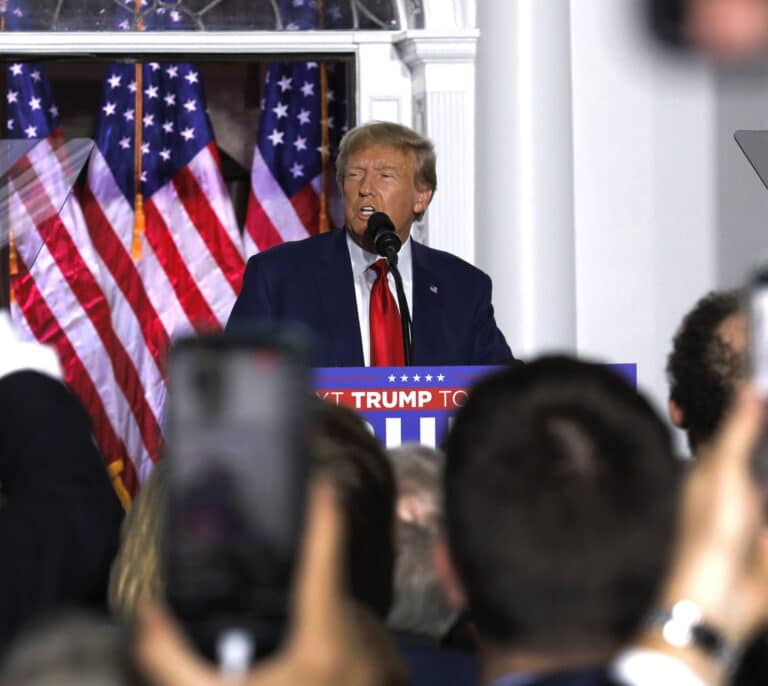 Trump promete nombrar "un verdadero fiscal especial" para investigar a Biden si es reelegido