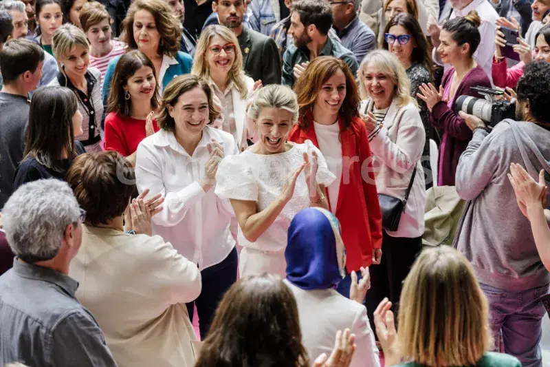 La marcha de Garzón abre una guerra civil en IU por la candidatura de Madrid