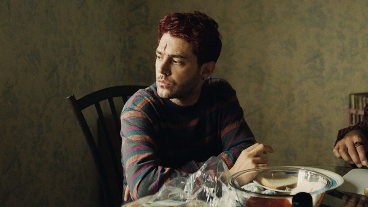 Xavier Dolan es Elliot en 'La noche que Logan despertó'