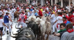 La temida corrida de Cebada Gago se desperdiga en un peligroso tercer encierro de los Sanfermines