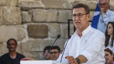 Feijóo se suma a los sindicatos y califica de "incompetente" a la dirección de Correos