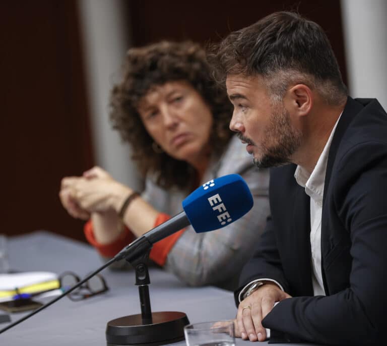 Rufián arremete contra Díaz por evitar defender el referéndum en Cataluña