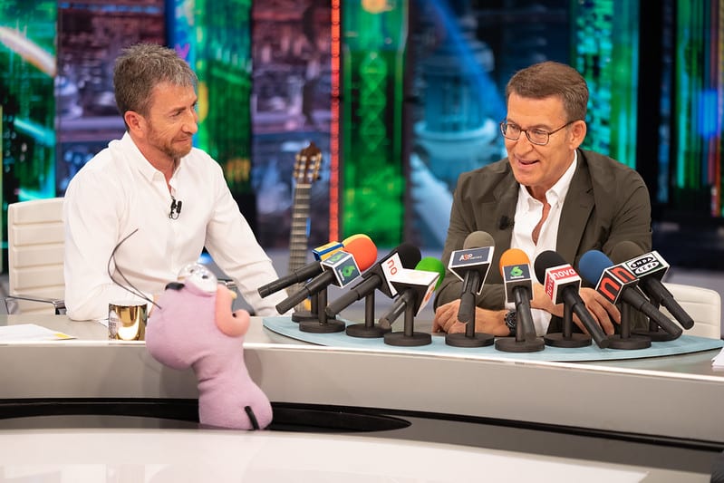 Pablo Motos y Alberto Núñez Feijóo, en 'El Hormiguero'