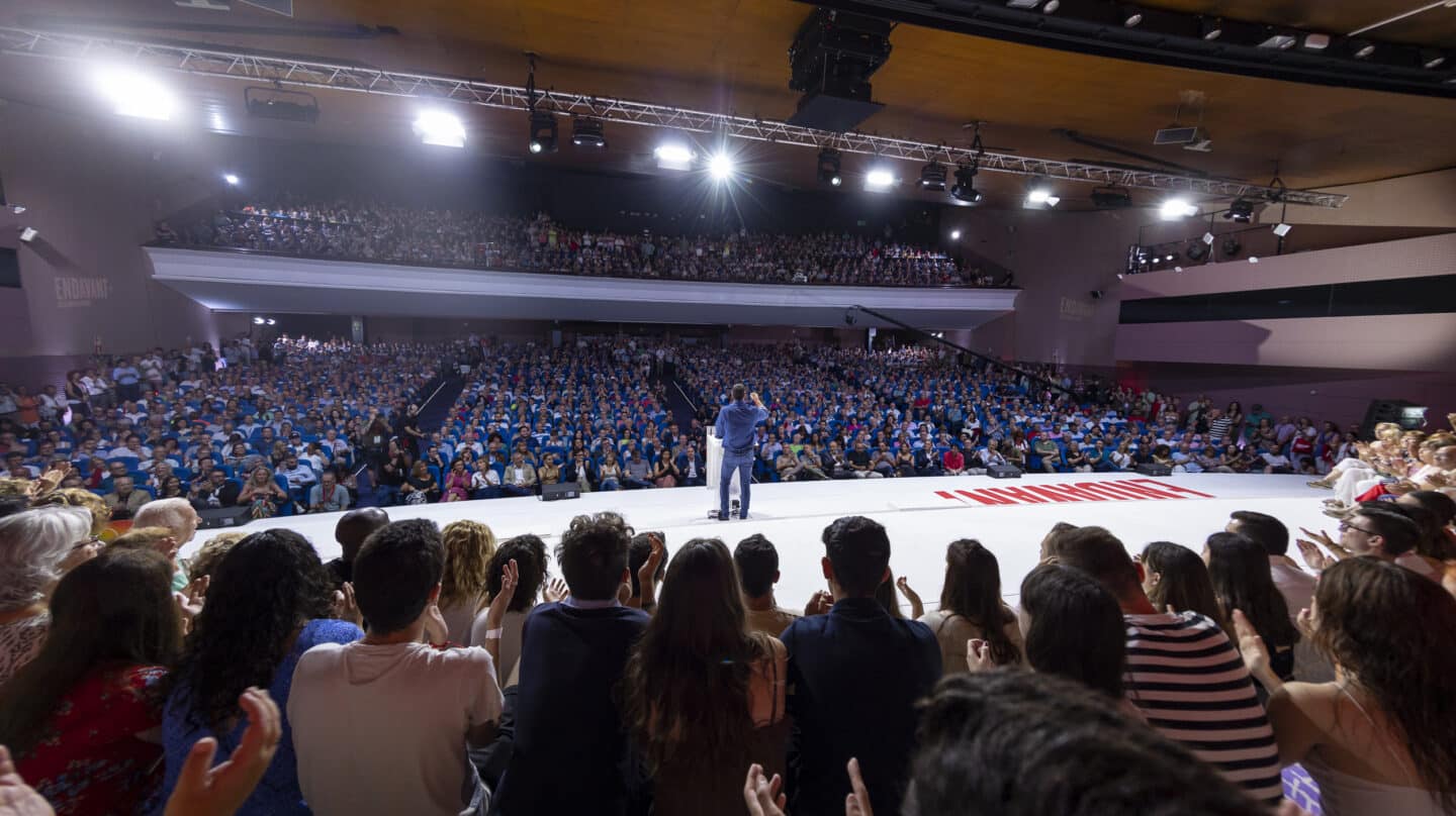 El secretario general del PSOE y presidente del Gobierno, Pedro Sánchez, durante su mitin este 16 de julio de 2023 en el Palau de Congressos de Barcelona.