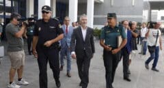 La reposición de Pérez de los Cobos complica a los gobiernos el cese discrecional de cargos en Policía y Guardia Civil