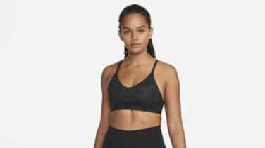 Cómodo y con estilo: así es este sujetador deportivo de Nike que está rebajado un 29%